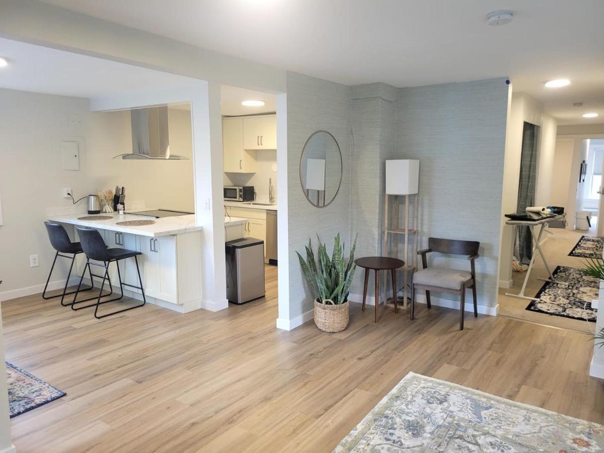 Fresh Floor W/ Balcony