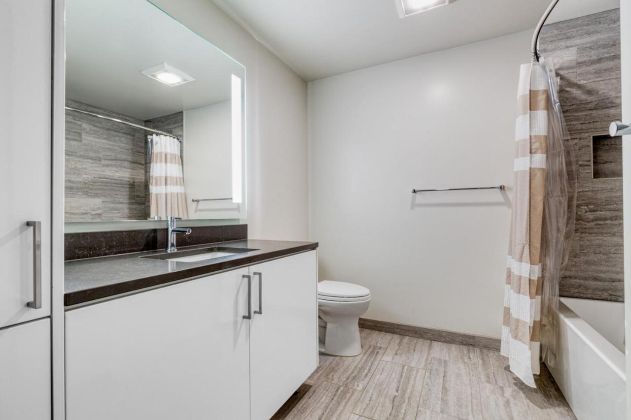 Downtown 1br W Gym Roof Wd Nr Pike Pl Mkt Sea-239 Apartment *