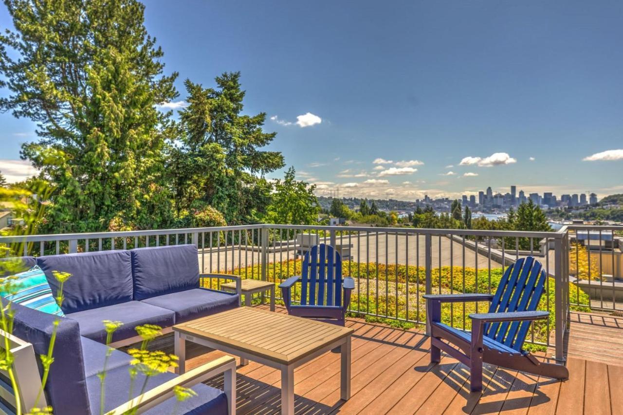 Wallingford 2br W Wd Roof Lounge Nr 99 I-5 Sea-311