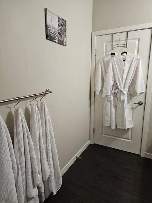 Chic Queen Anne Retreat *