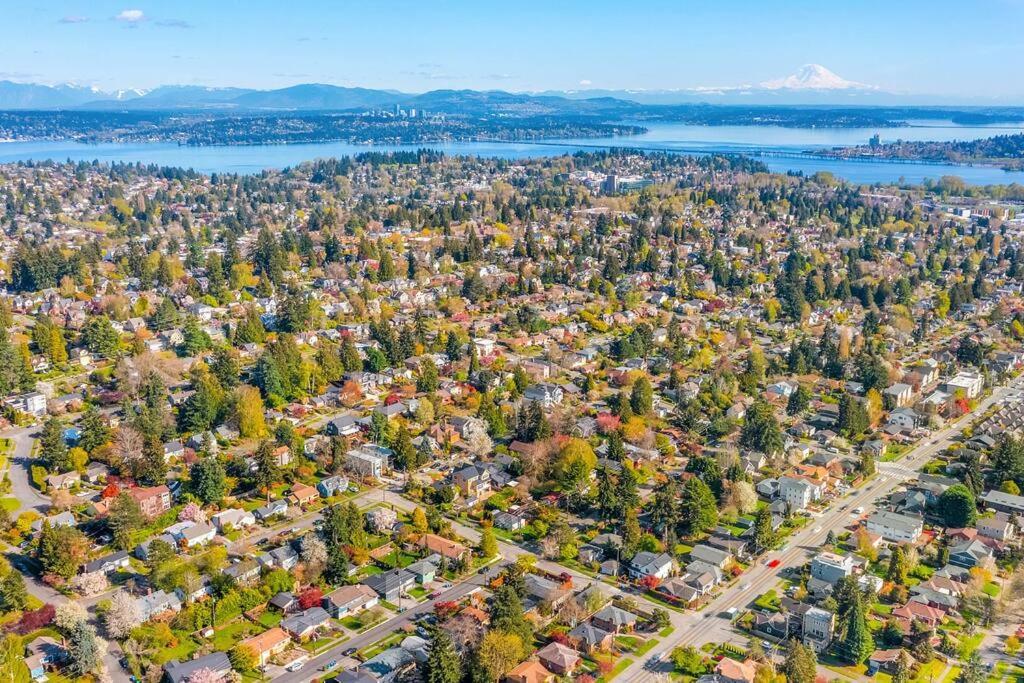 Lilac In Law, Picturesque Lower Unit * Seattle