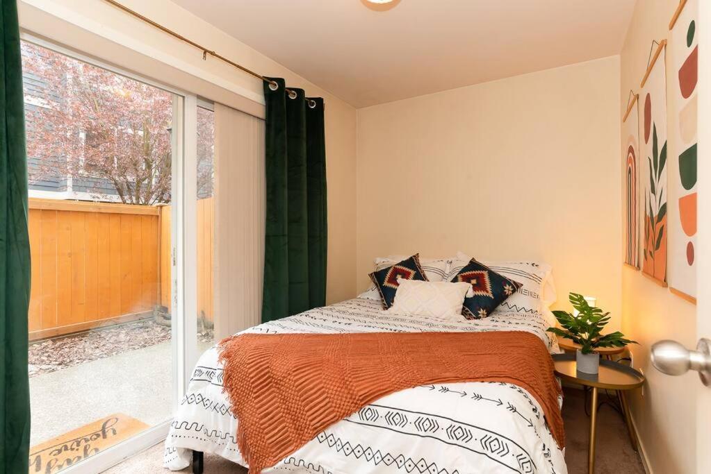 Snug Near Greenlake! Apartment Seattle