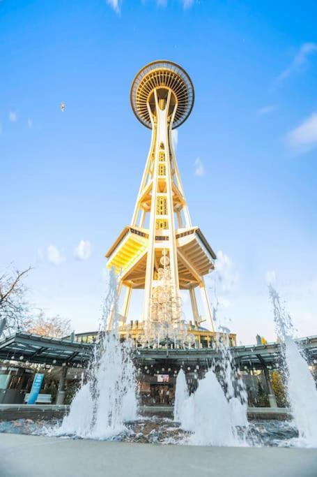 Pingu's Sweet - Micro - 91walkscore * Seattle