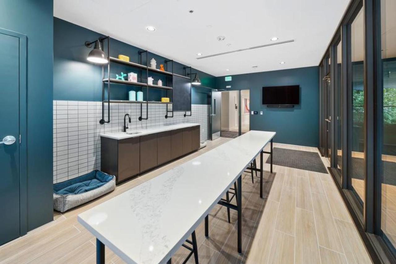 Apartment First Hill 1br W Gym Patio Coworking Sea-435 *