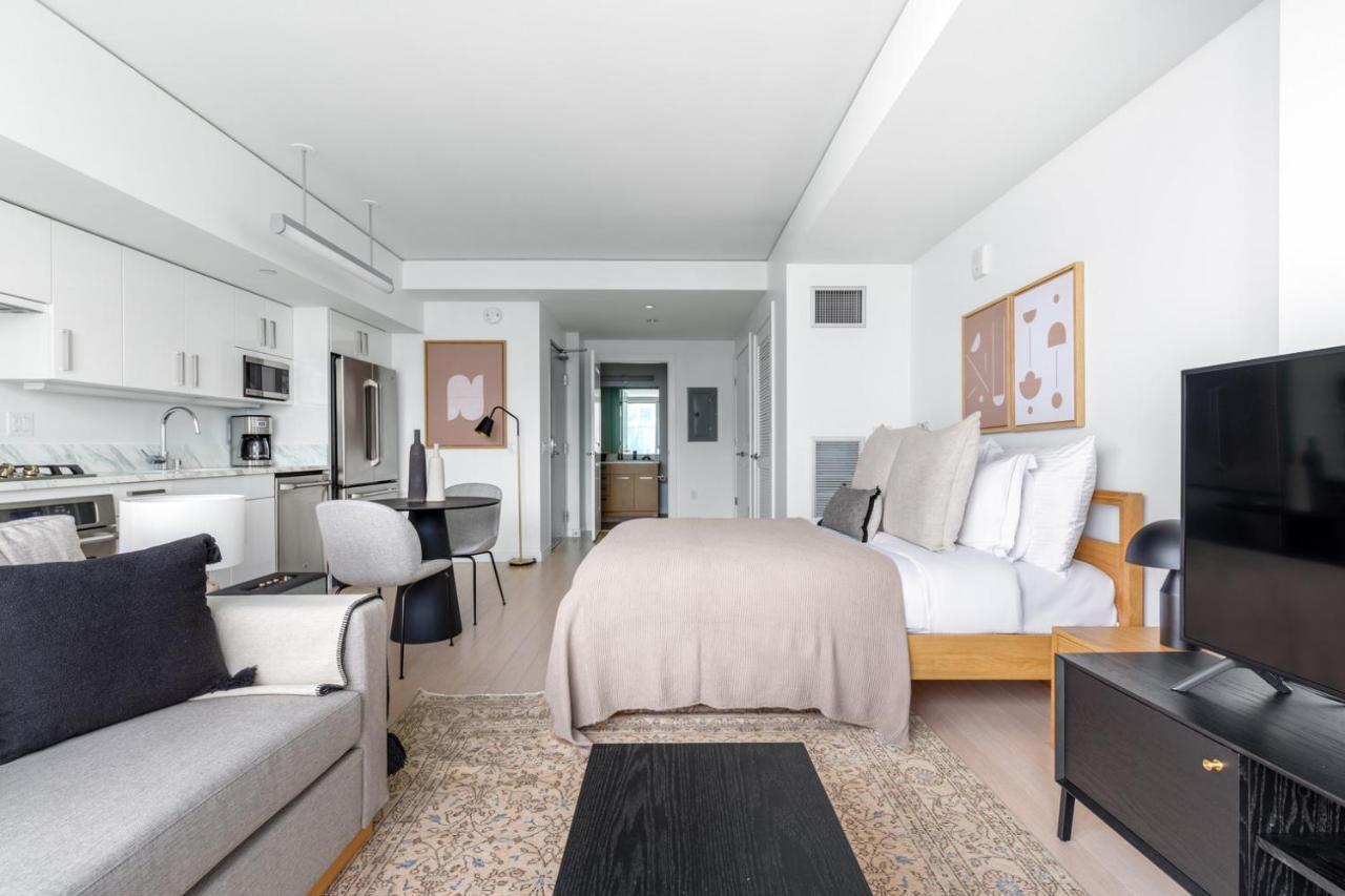 Apartment Pioneer Sq W Gym Wd Nr Occidental Sq Sea-40 *