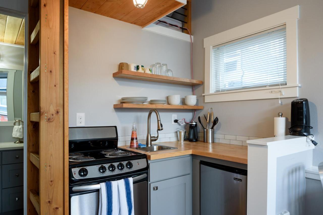 Kabino's Tiny House: Cozy Loft In