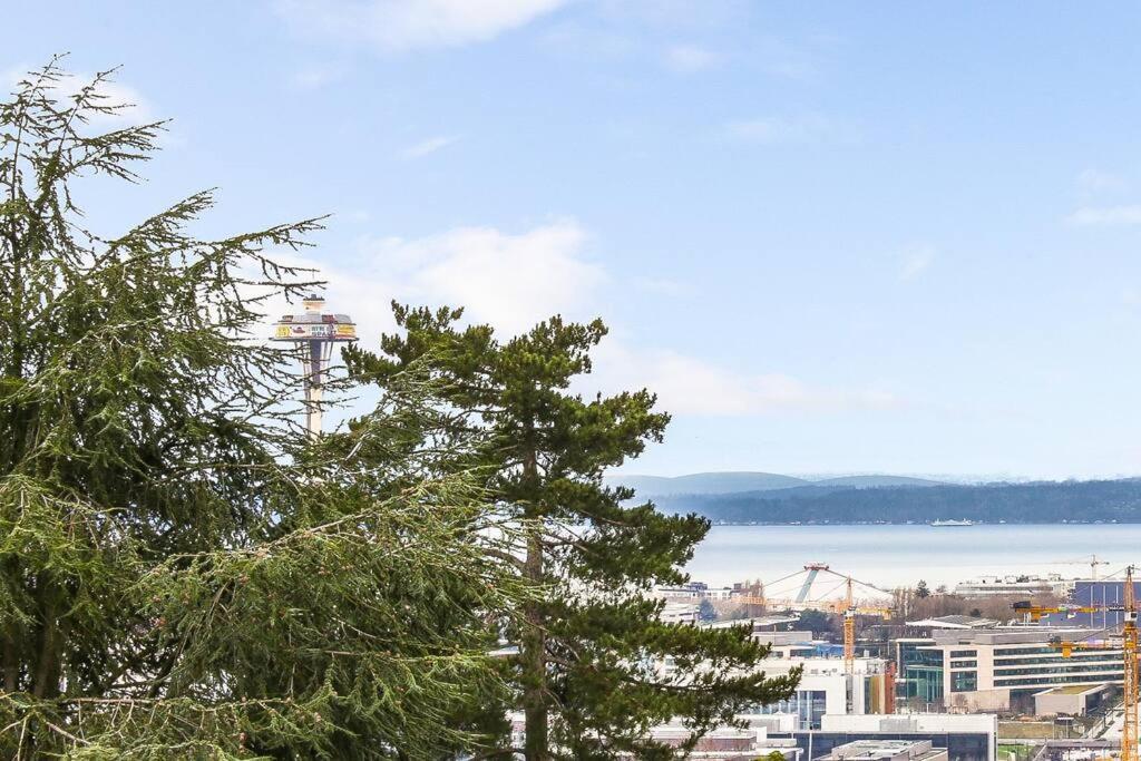 Lofty Prime Cap Hill Area Mins To Downtown * Seattle
