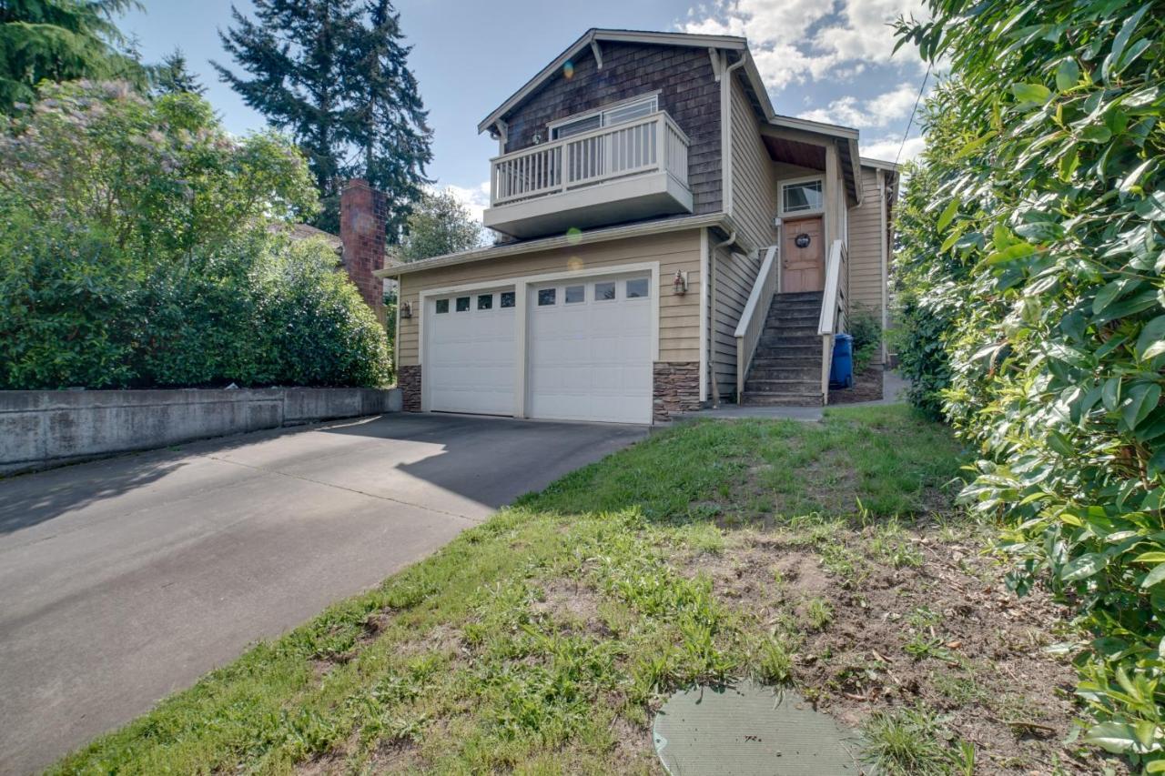 Airy About 7 Mi To Downtown! Apartment Seattle