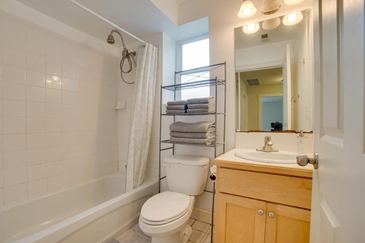 Apartment Airy About 7 Mi To Downtown!