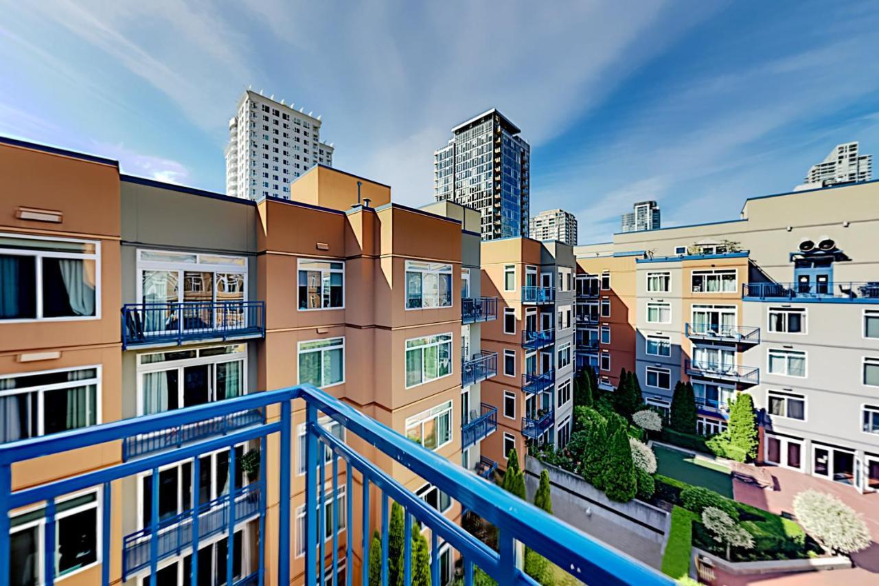 Downtown Dreaming Apartment