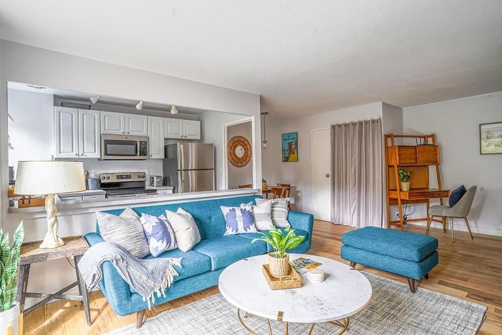 Apartment Tranquil 2br Downtown Condo, Parking, King Bed *