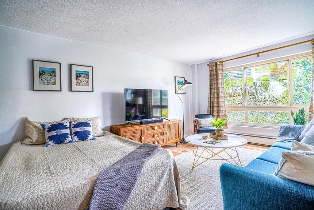 Apartment Tranquil 2br Downtown Condo, Parking, King Bed *