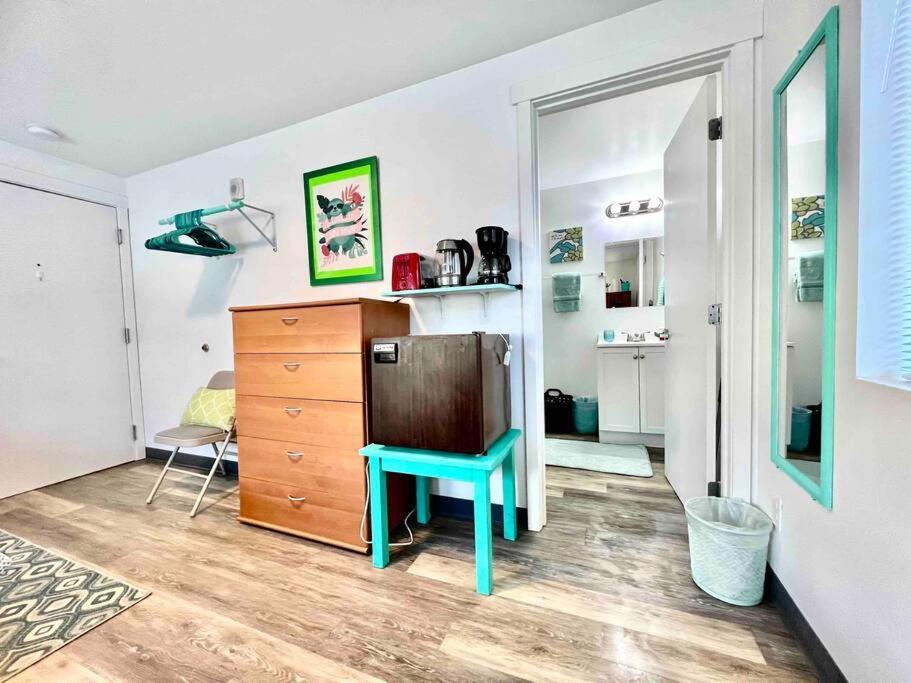 Apartment Micro 10 Minutes Walk To Of Washington *