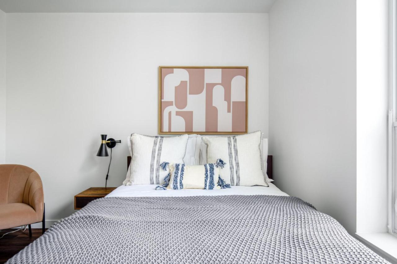 Apartment Belltown W Gym Wd Roof Lounge Nr Slu Sea-86 Seattle