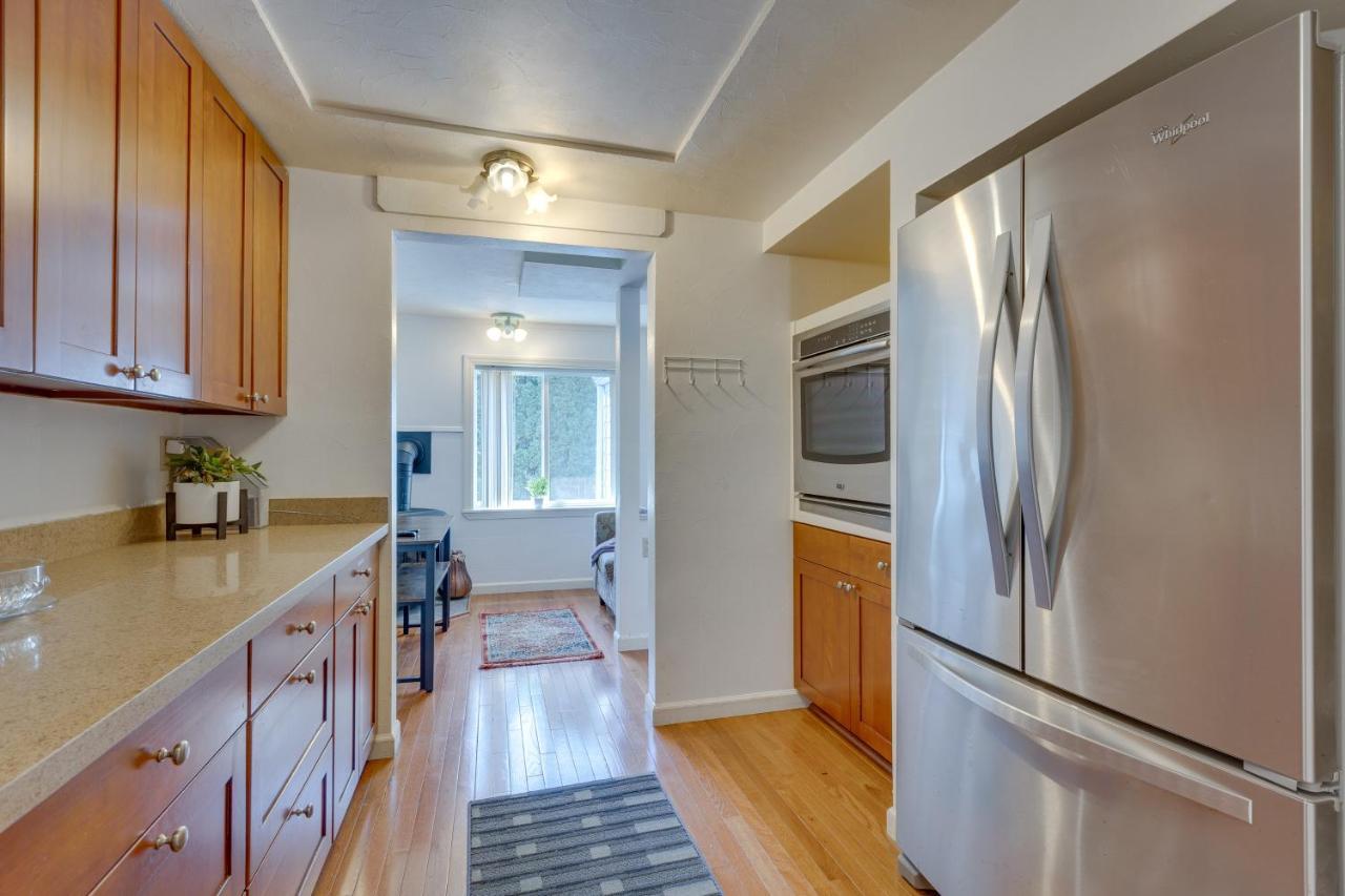 Bright And Airy Abode Less Than 9 Mi To Space Needle Seattle