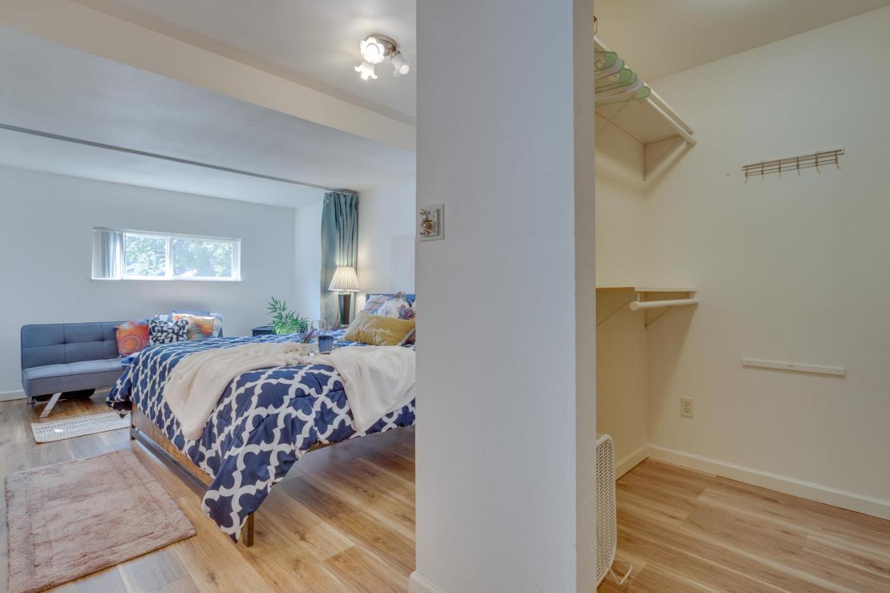 Bright And Airy Abode Less Than 9 Mi To Space Needle Holiday home
