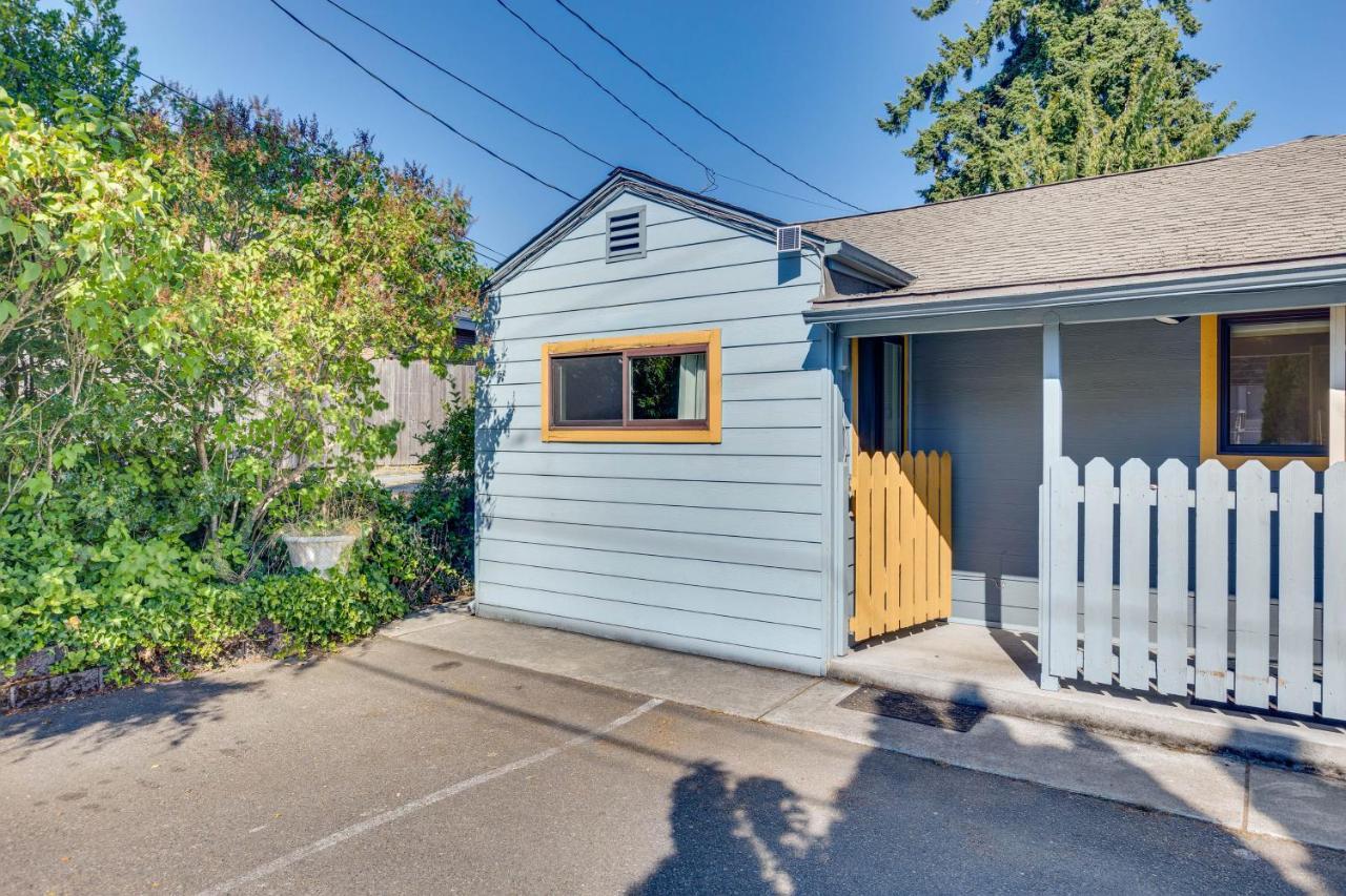 Holiday home Bright And Airy Abode Less Than 9 Mi To Space Needle *
