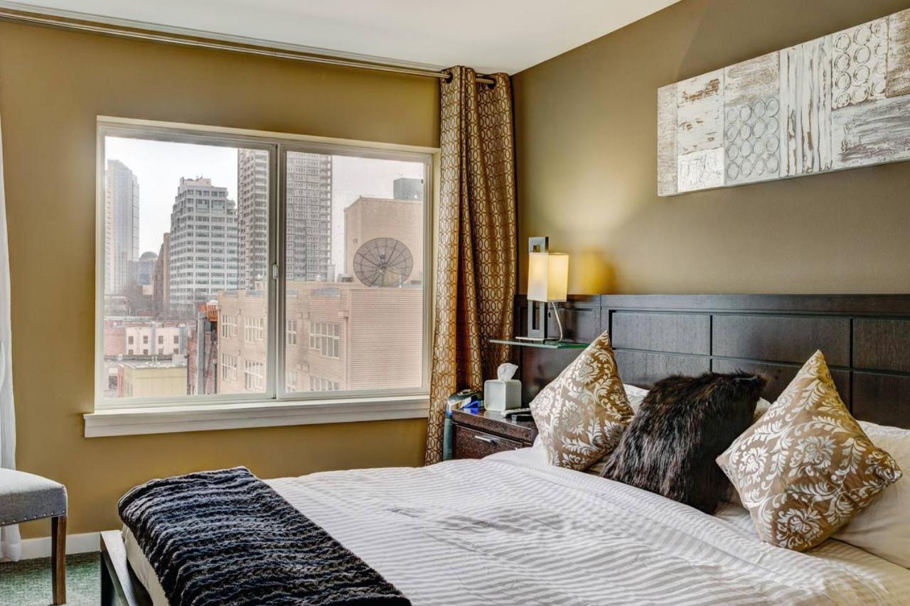 Modern Downtown Floor Penthouse With Bay Views Apartment