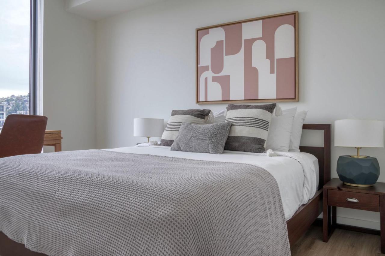 South Union 2br W Gym Roof Nr Downtown Sea-635