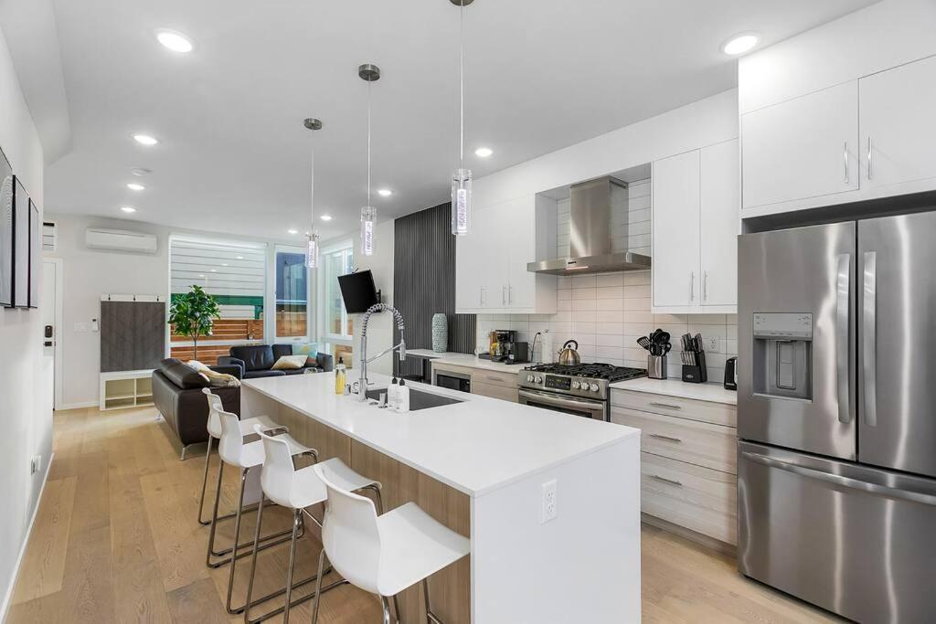 Apartment Red Maple Retreat In Leschi