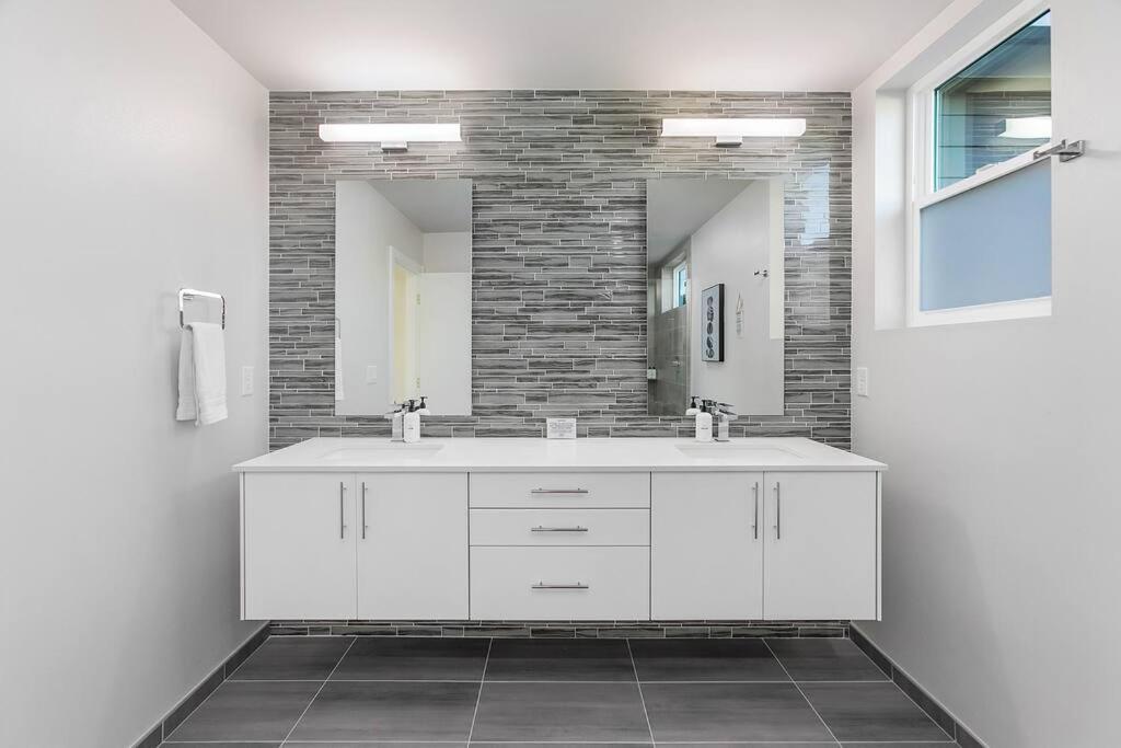 Red Maple Retreat In Leschi * Seattle