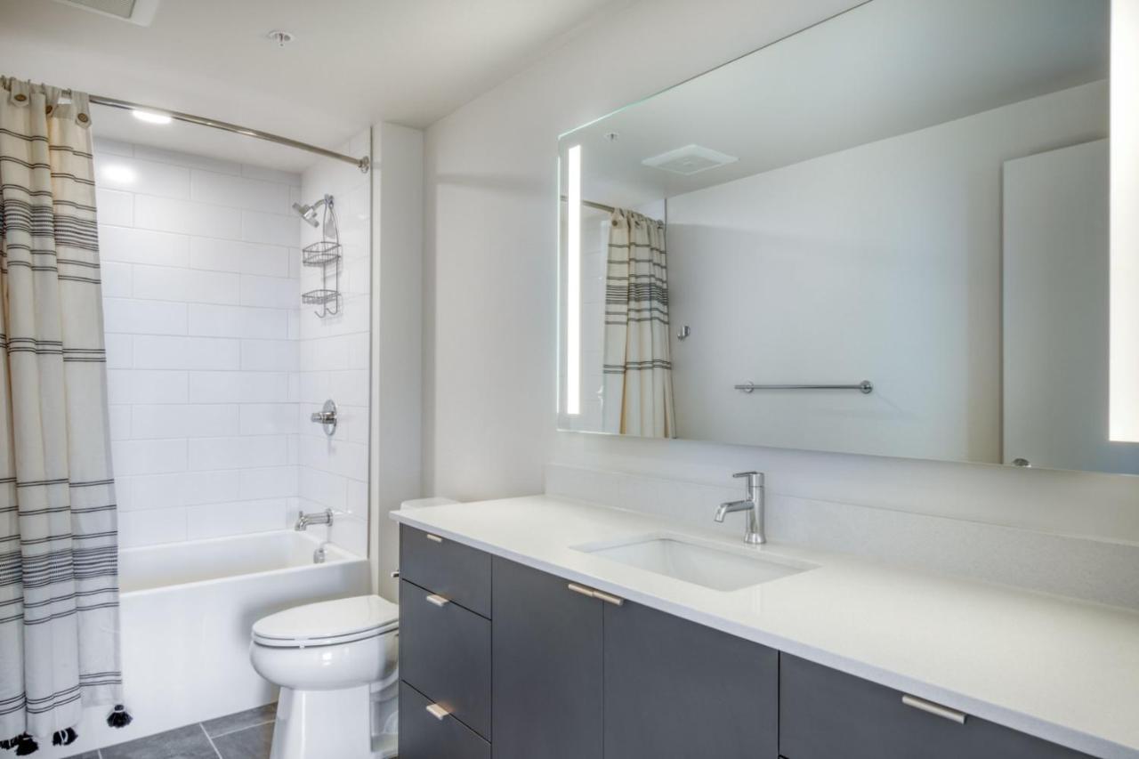 South Union 2br W Wd Roof Nr Union Sea-495 Seattle