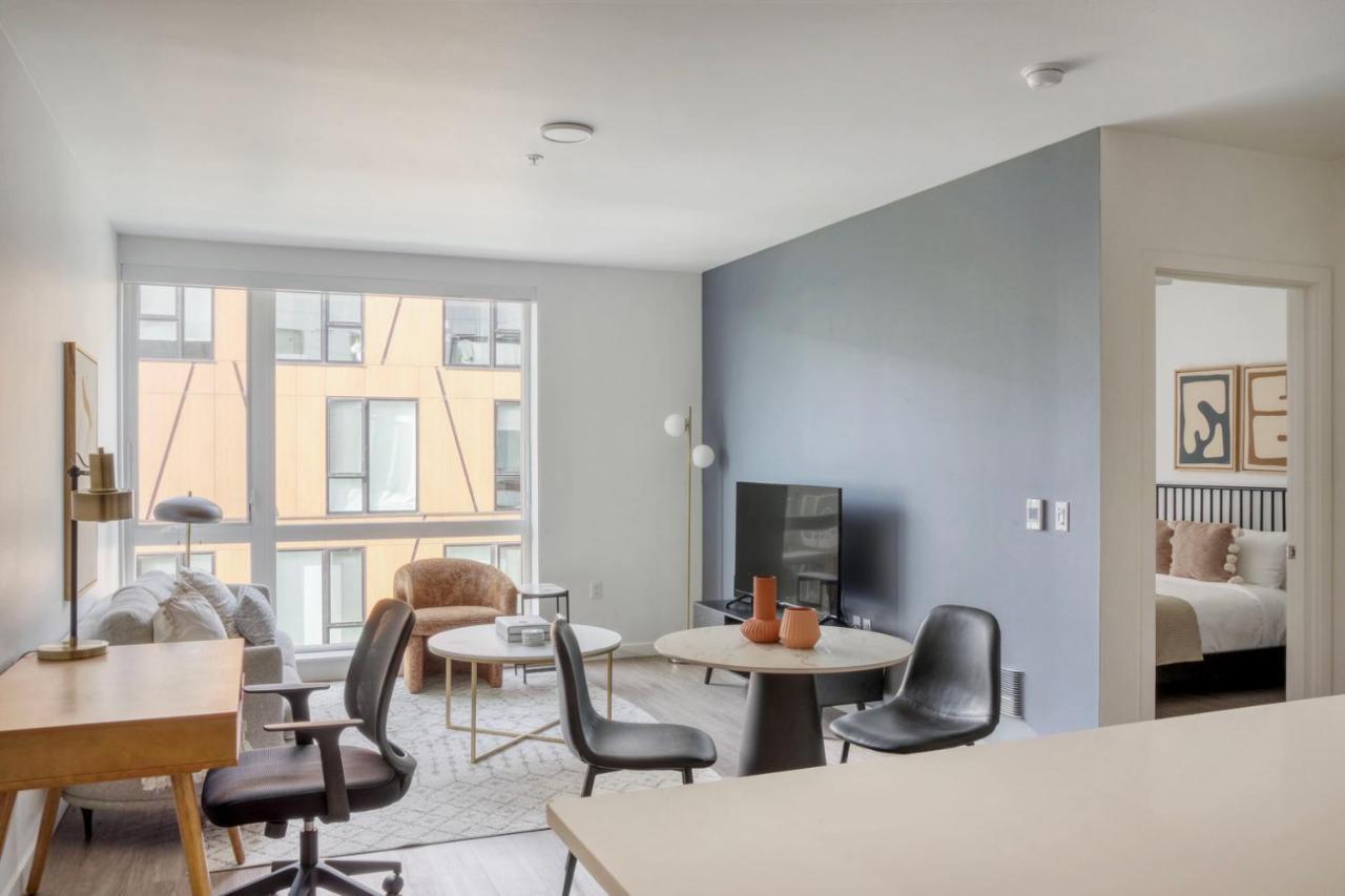 District 1br W Gym Pets Nr Dining Sea-642 Seattle