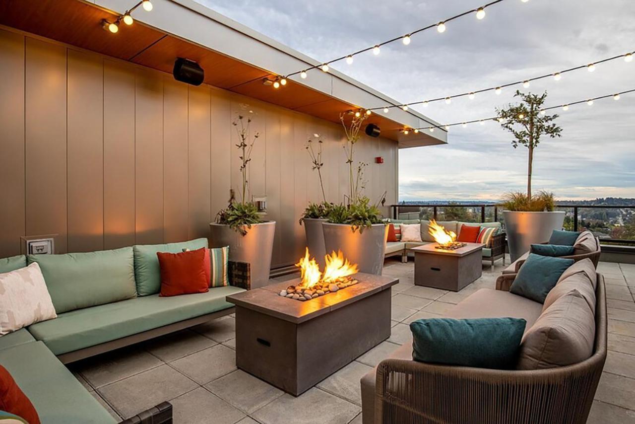District 1br W Gym Pets Nr Dining Sea-642 * Seattle