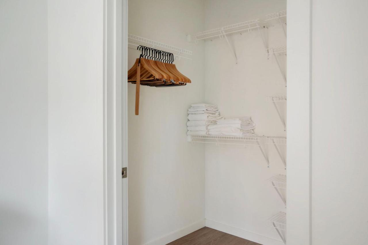 District 1br W Gym Pets Nr Dining Sea-642 Seattle