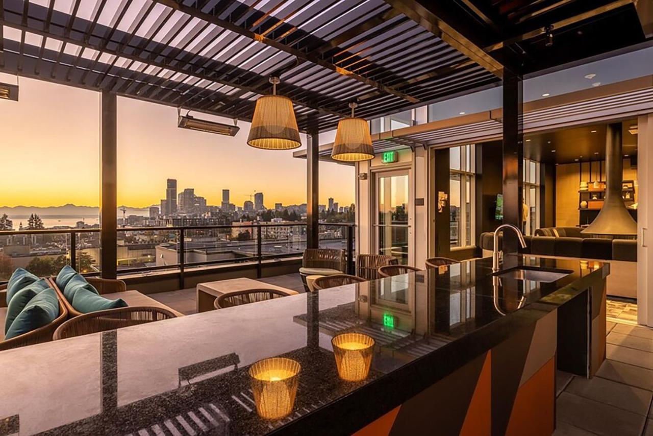District 1br W Gym Pets Nr Dining Sea-642 Apartment Seattle