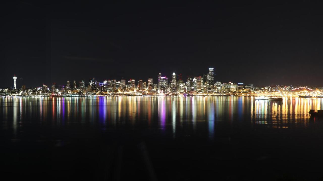 Apartment 180 Degree, Unobstructed Bluff View! Seattle