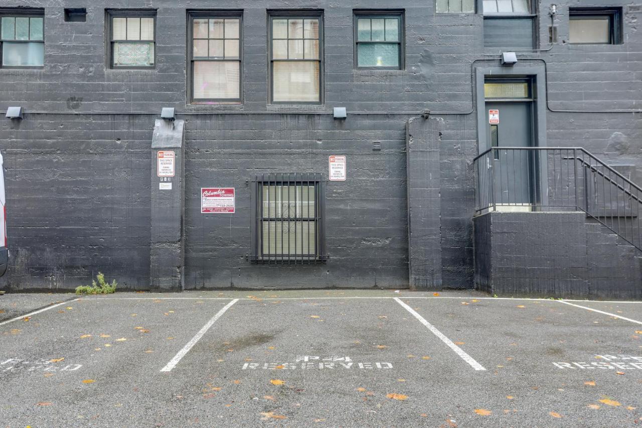 With Parking, Near Space Needle! Apartment Seattle