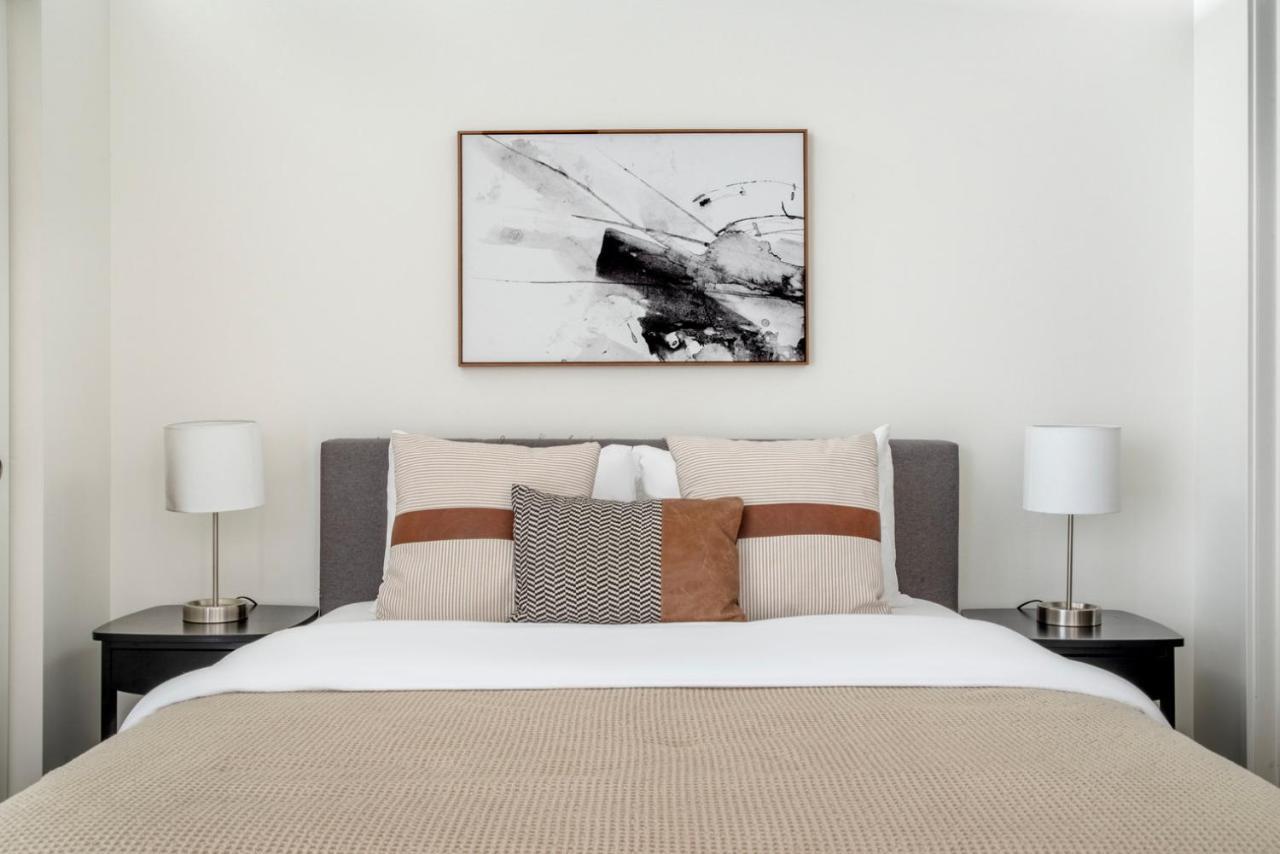 Bell Town Jr 1br W Rooftop Nr Shopping Dining Sea-651 *