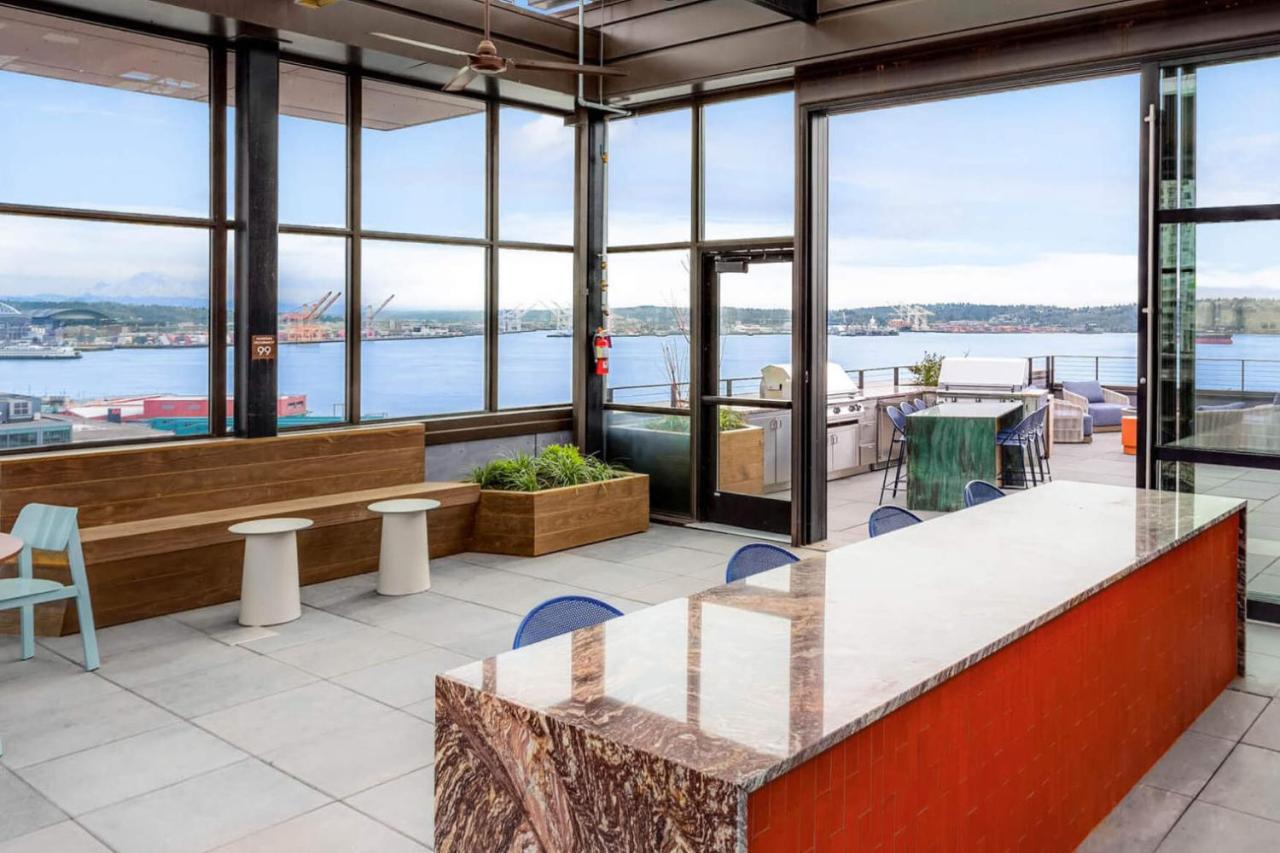Bell Town Jr 1br W Rooftop Nr Shopping Dining Sea-651 *
