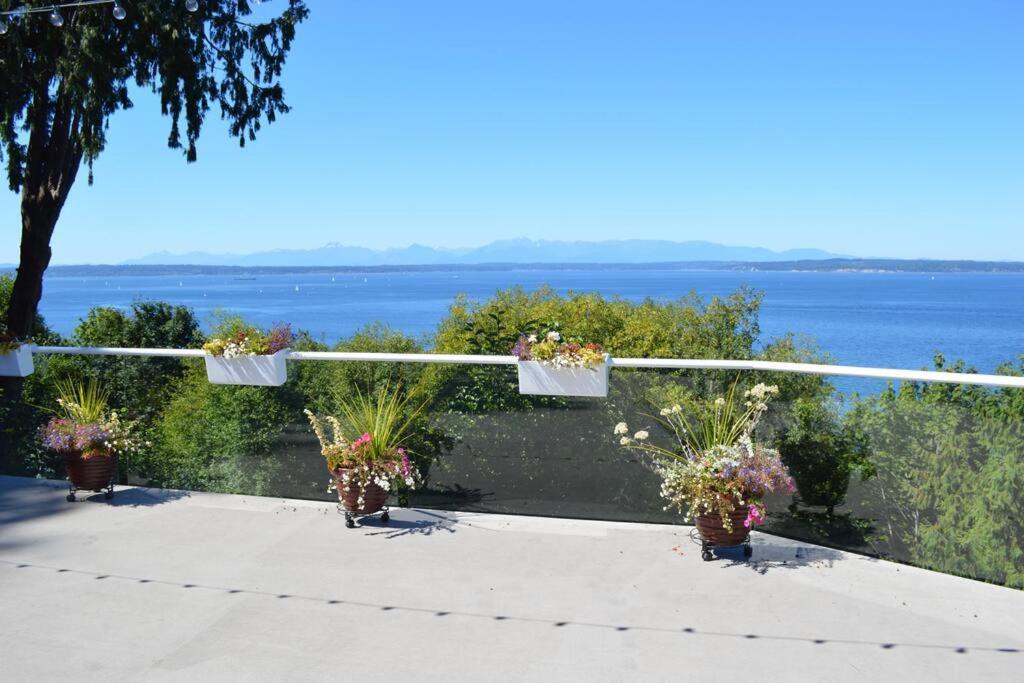 1-bedroom Seaview On Luxury Estate With Views Of Olympic Mountains *