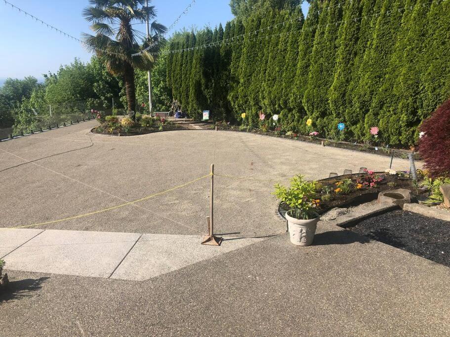 1-bedroom Seaview On Luxury Estate With Views Of Olympic Mountains *