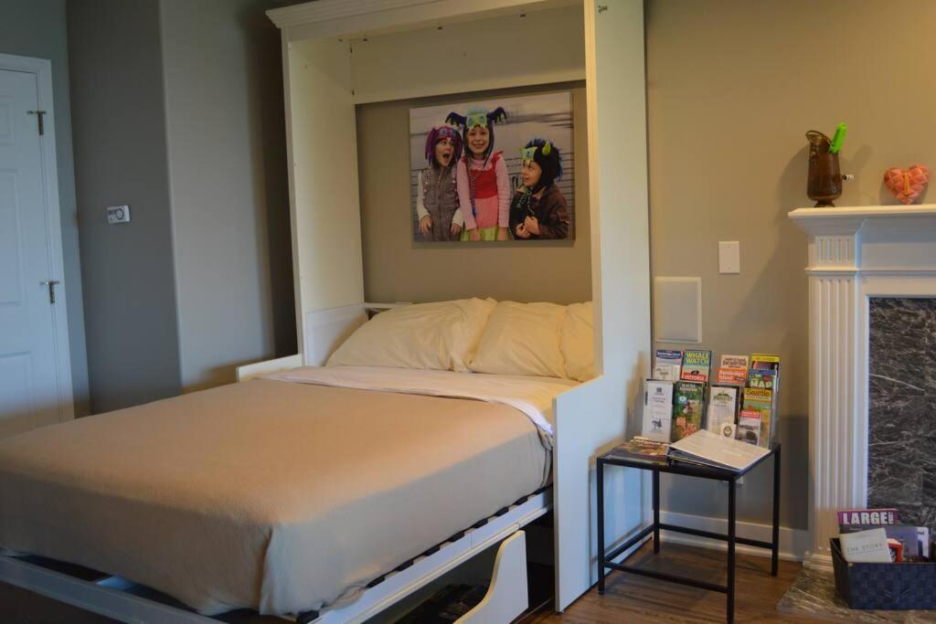 1-bedroom Seaview On Luxury Estate With Views Of Olympic Mountains Apartment