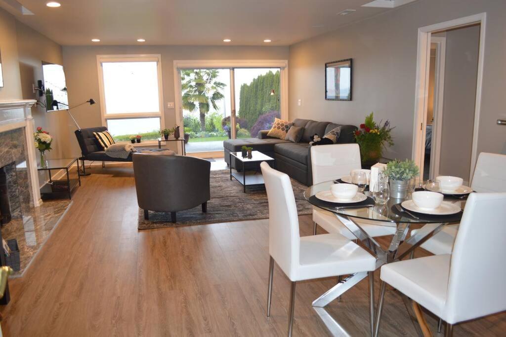 1-bedroom Seaview On Luxury Estate With Views Of Olympic Mountains Apartment