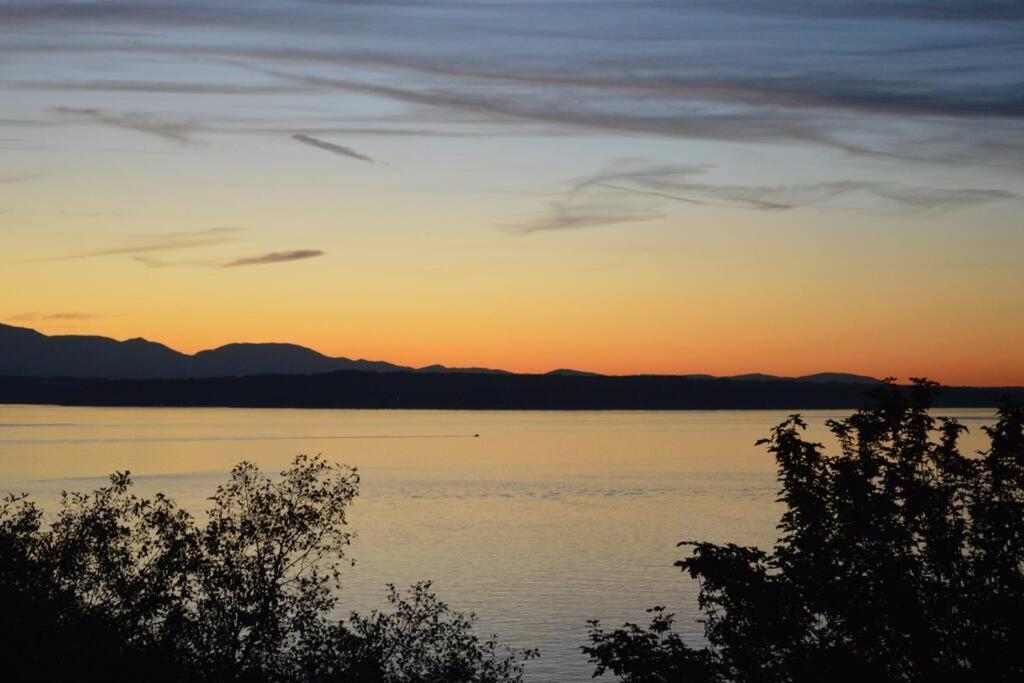 1-bedroom Seaview On Luxury Estate With Views Of Olympic Mountains