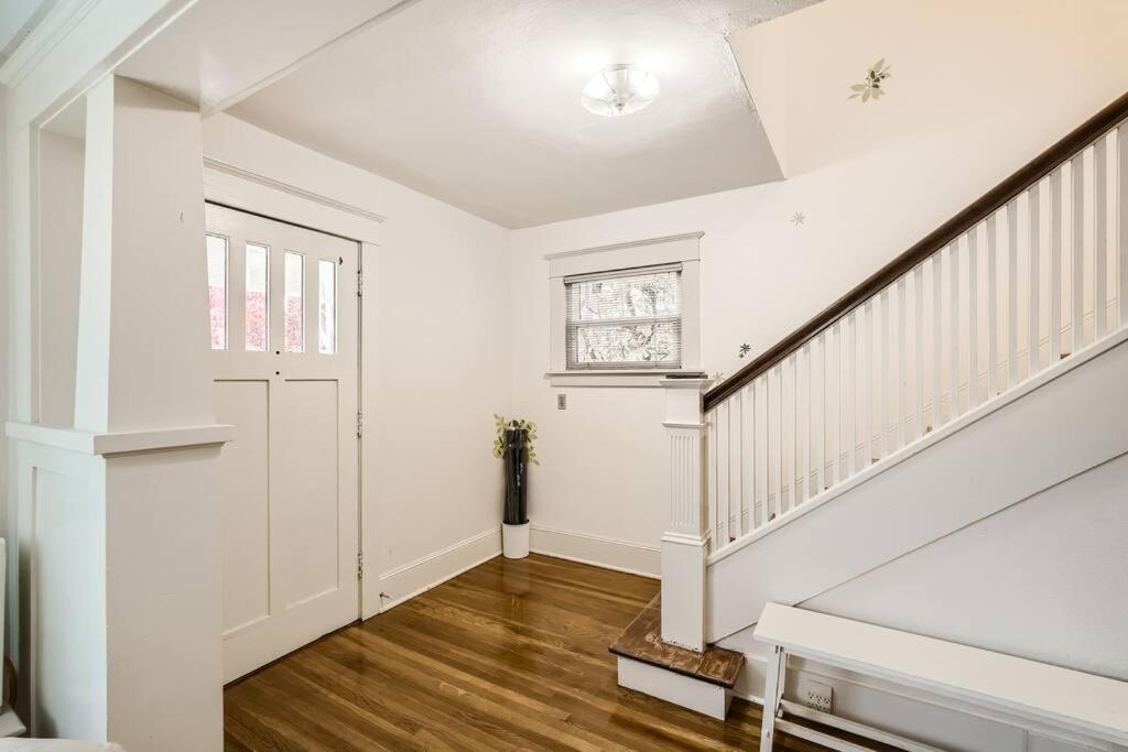 Prime Location Walk To Attractions W Free Parking * Seattle