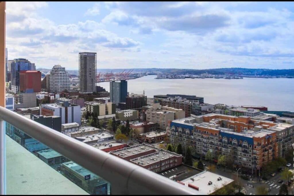 St1b Convenient Downtown Closeby Seattle