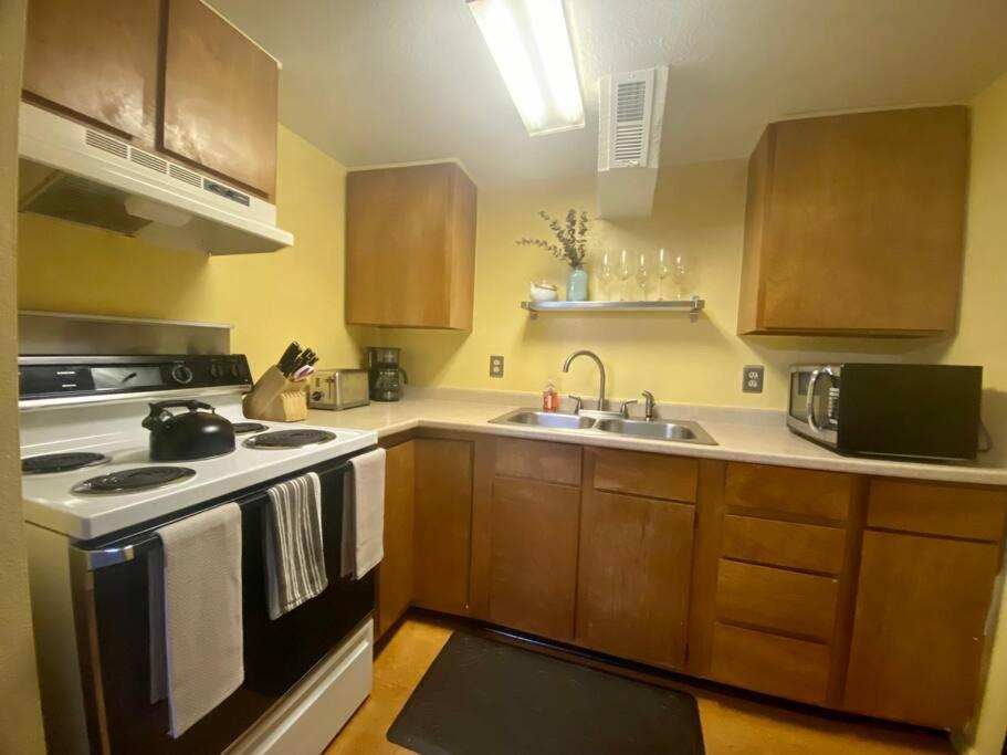 St1b Convenient Downtown Closeby *