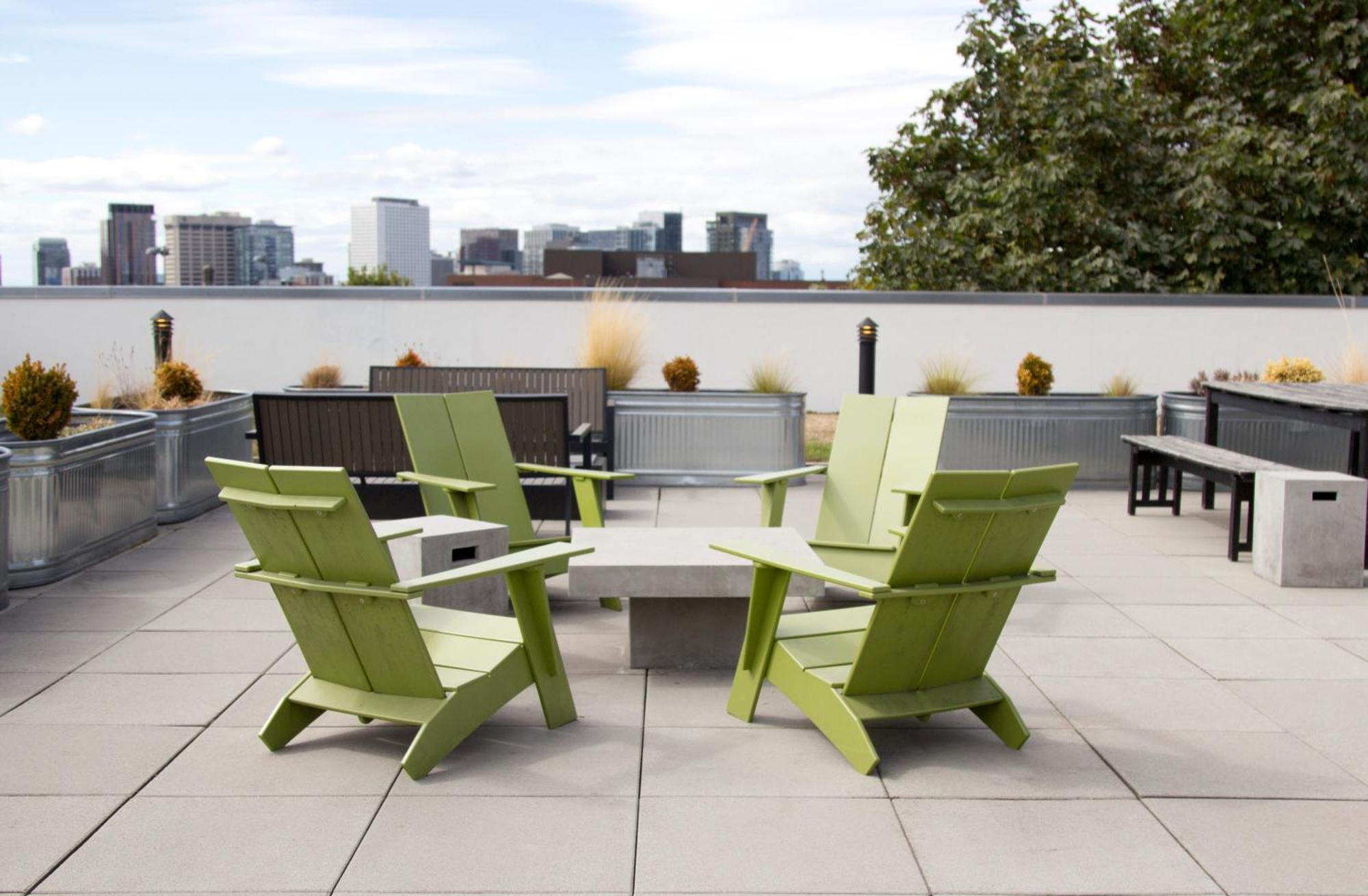 Capitol Hill Modern With Free Parking! Apartment