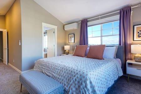 Fremont With Panoramic Views Near Woodland Zoo Holiday home