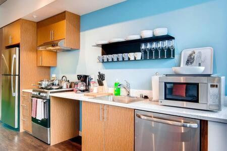Apartment Speechless In - #1 Location - 2br - Free Parking - Vr1