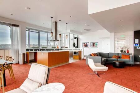 Apartment Speechless In - #1 Location - 2br - Free Parking - Vr1 Seattle