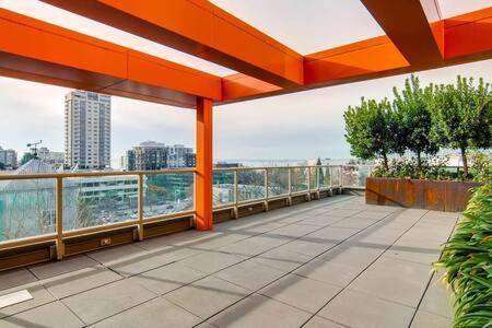 Speechless In - #1 Location - 2br - Free Parking - Vr1 Seattle