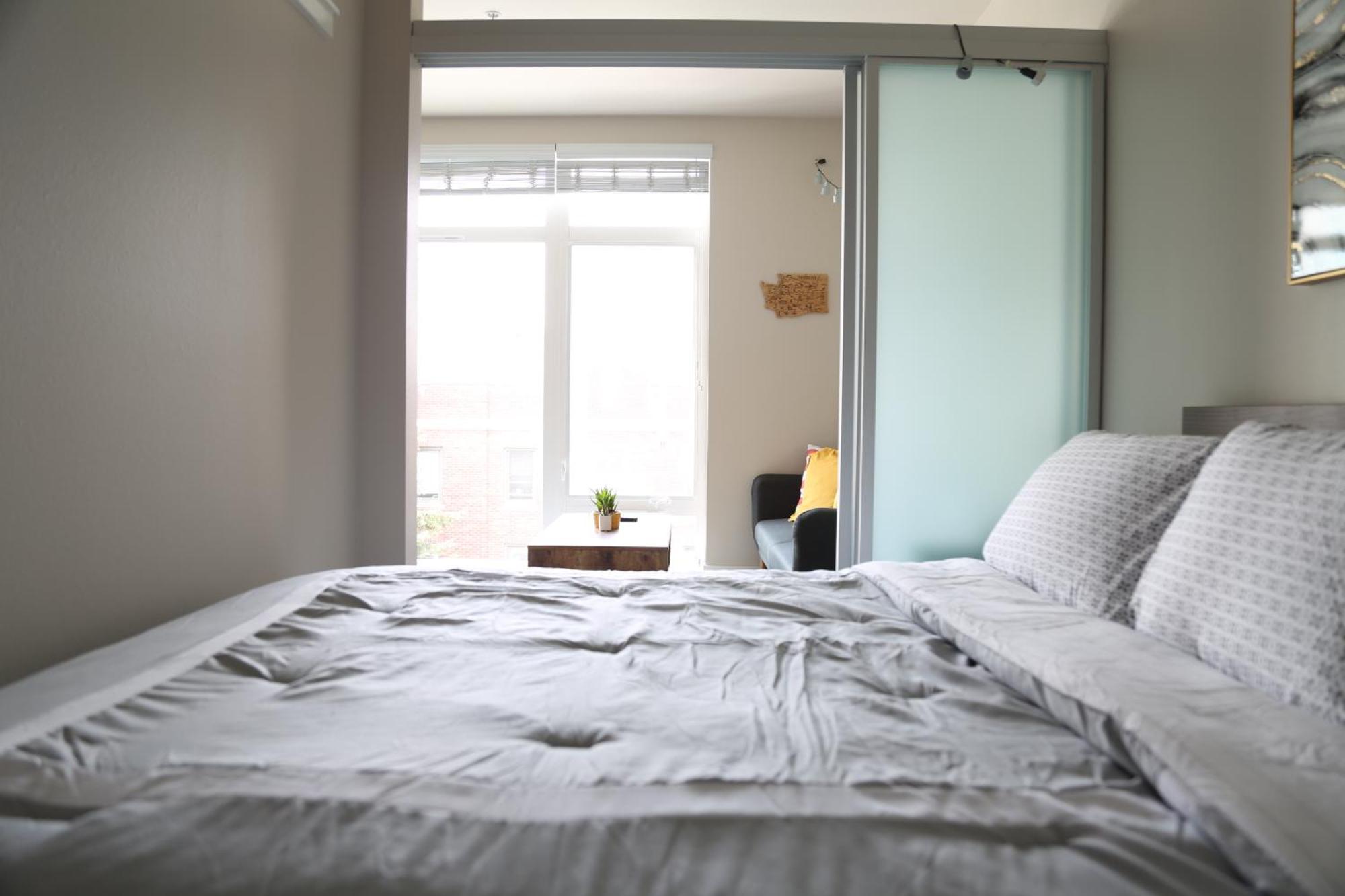 Queen Anne Abode - 1 Block From Cpa! - Free Parking! * Seattle