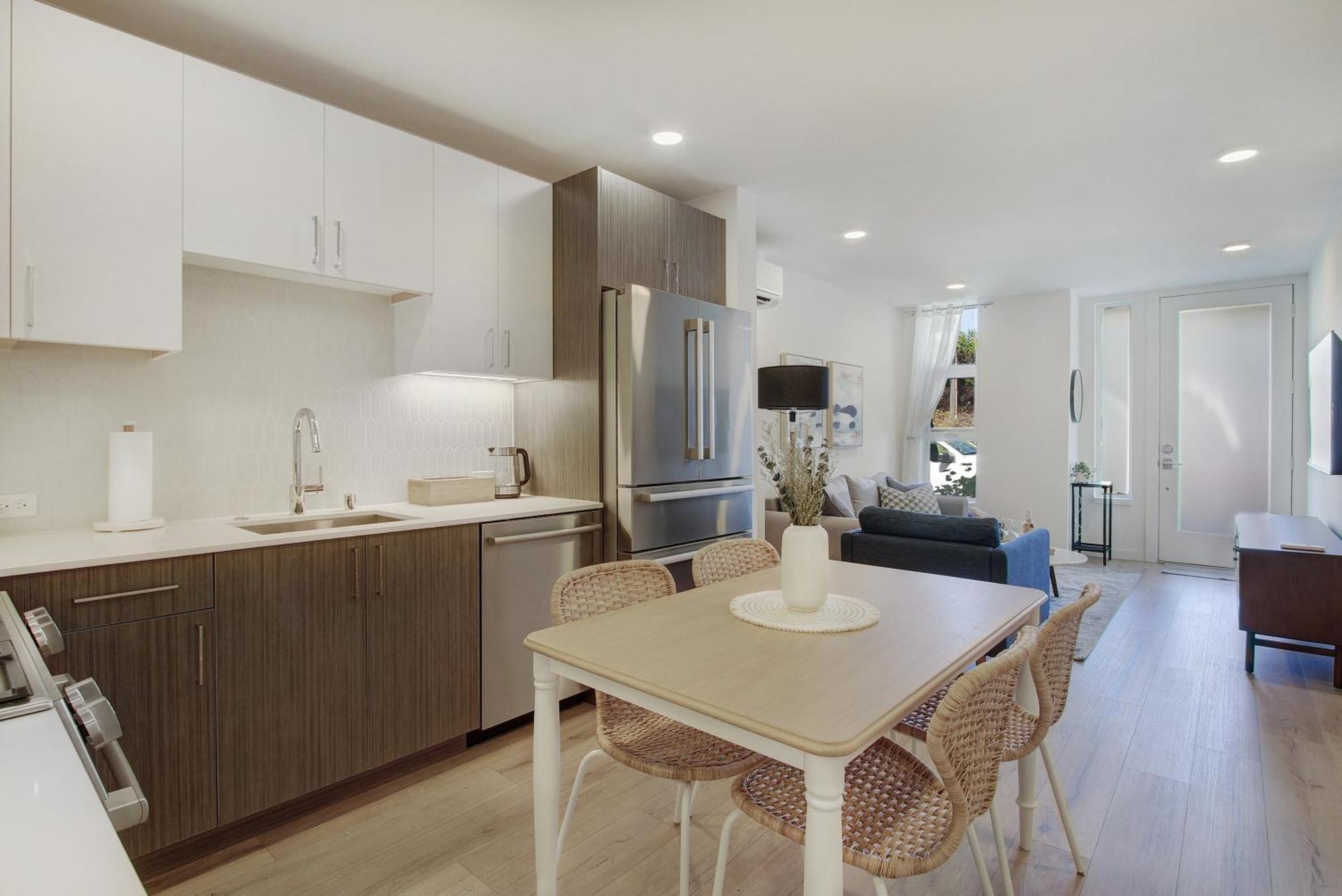 Gorgeous New Townhome On Capitol Hill, Close To Everything! Holiday home Seattle