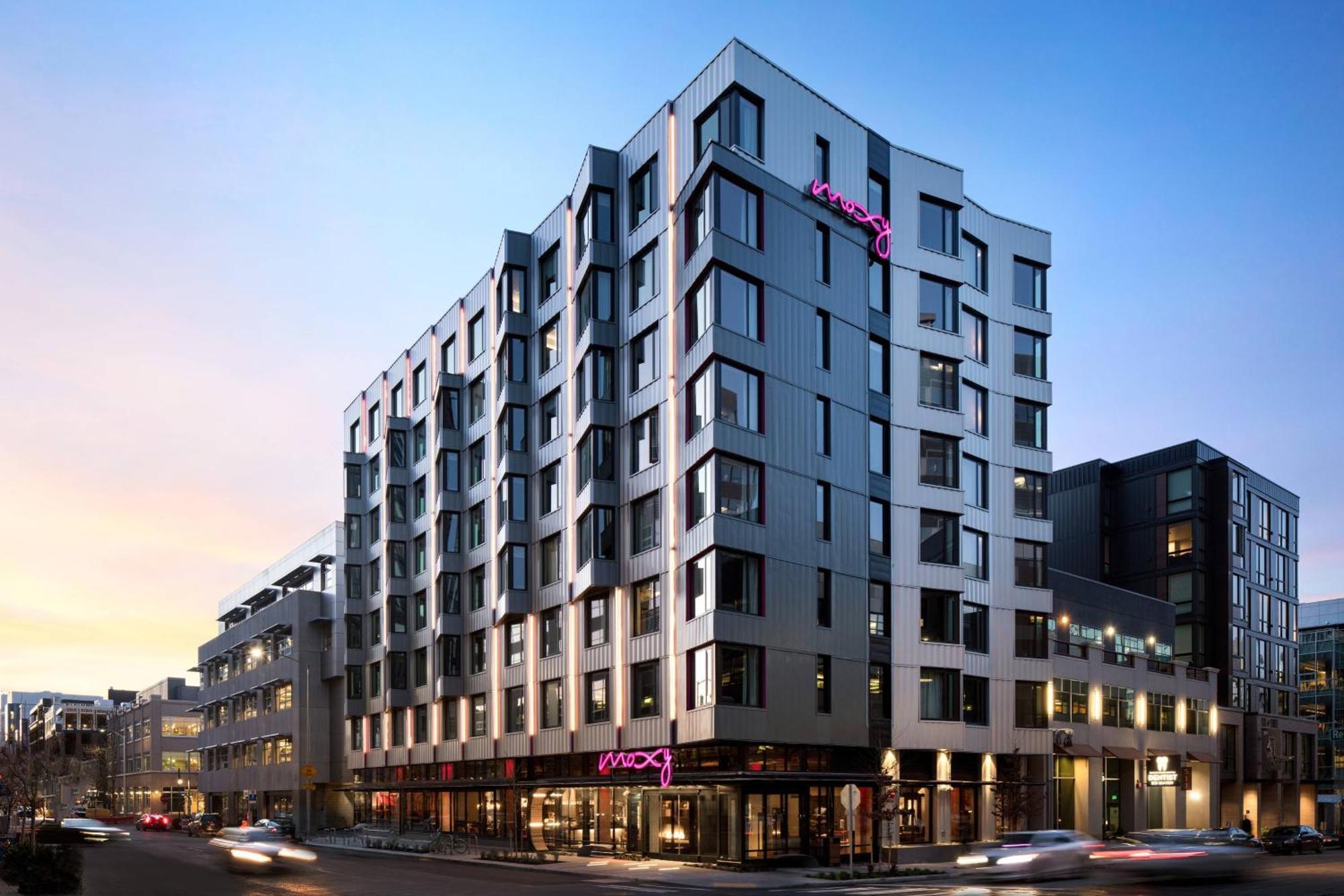 Hotel Moxy Downtown Seattle